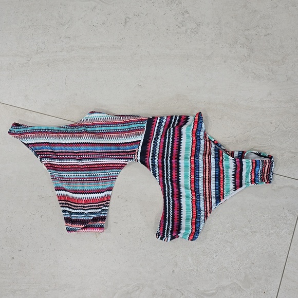 Poshmark Listing Description:🎨 Colorful One-Shoulder Cutout Swimsuit – Trendy - Picture 3 of 5